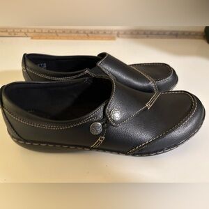 Clarks Ashland Lane Q women's loafers in Black (Noir), Sz 12M (fits like an 11)